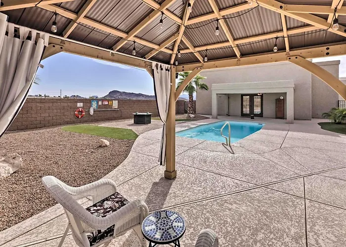 1 Mi To Lake: W/ Pool & Views In Havasu Holiday home