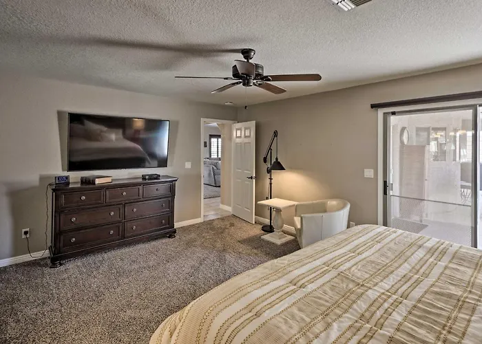 1 Mi To Lake: W/ Pool & Views In Havasu Holiday home Lake Havasu City