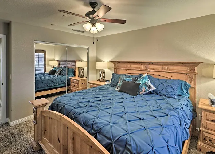 1 Mi To Lake: W/ Pool & Views In Havasu Holiday home