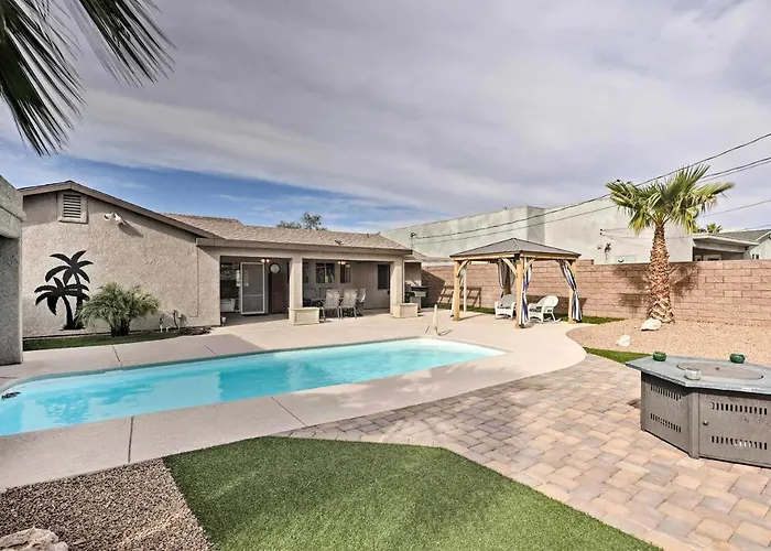Holiday home 1 Mi To Lake: W/ Pool & Views In Havasu *